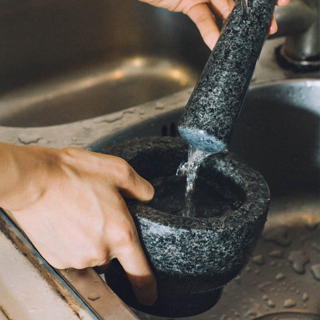 Mortaio Essenza | Stone Mortar & Pestle